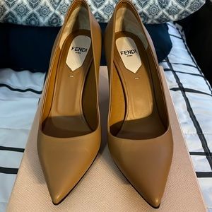 Fendi, size 36, brown pumps